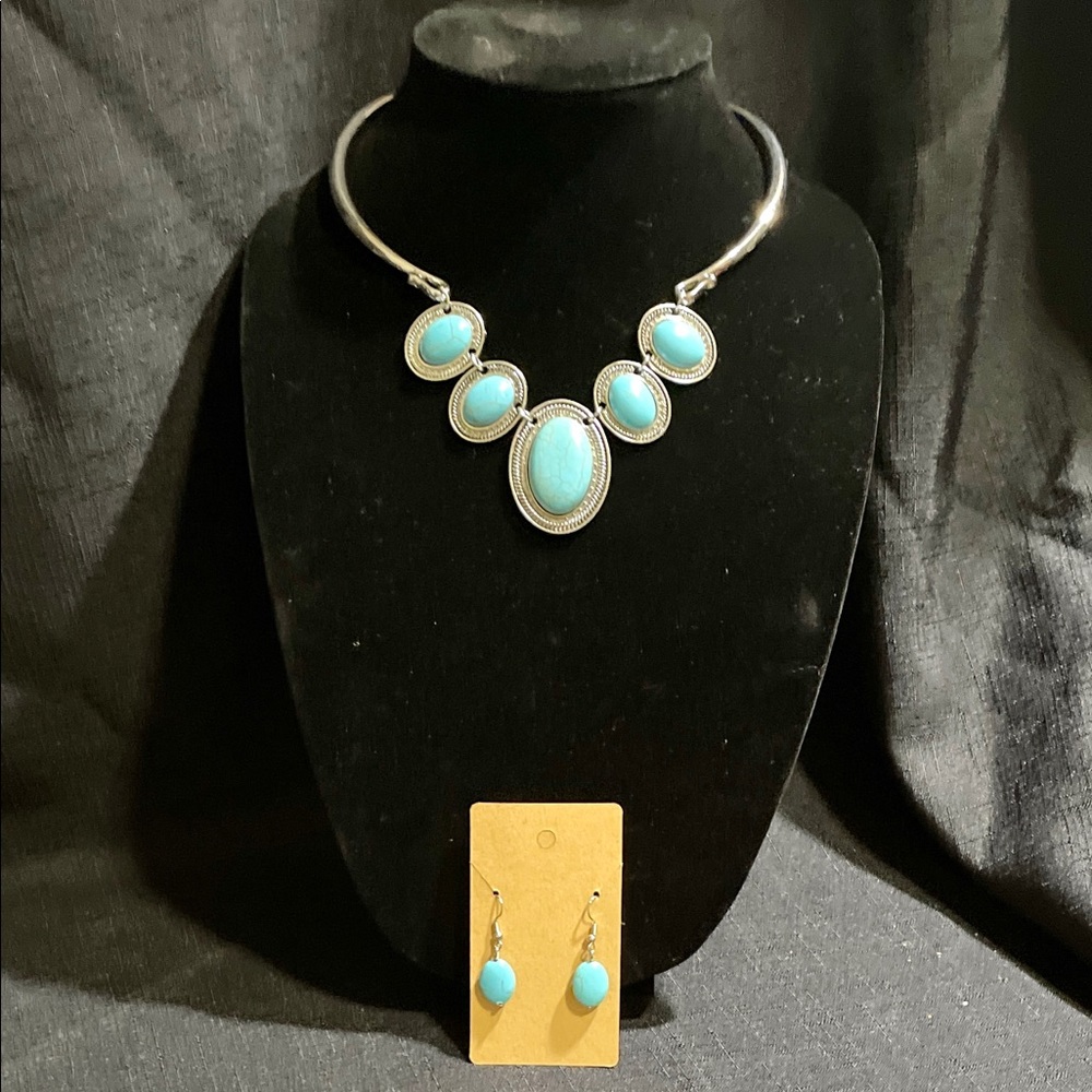 Fashion Designer Jewelry. Two piece set necklace and pierced earrings